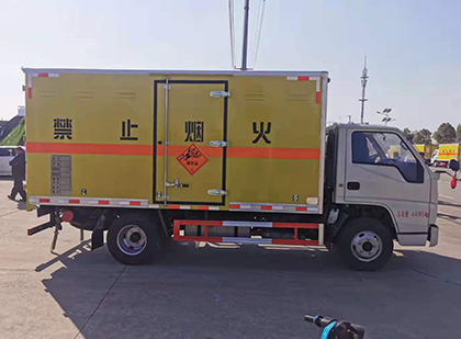 博爱爆破器材运输车