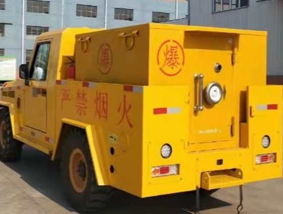 博爱凯龙爆破器材运输车：保障爆破任务的安全运行